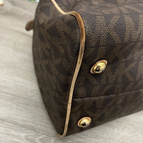 Michael Kors Grayson Medium Duffle Bag - Picture 6 of 10